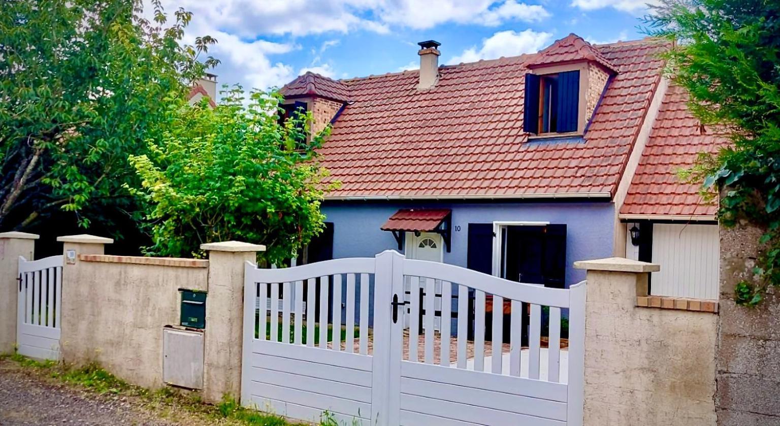 Vacation House In Quiet Village Congerville-Thionville Exteriör bild
