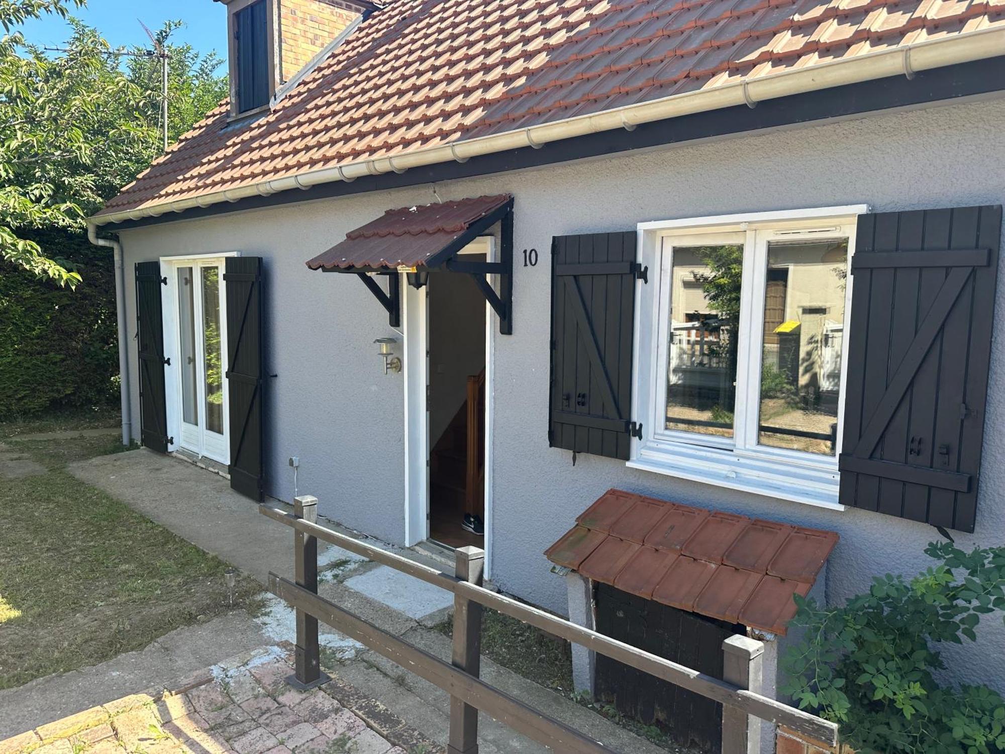 Vacation House In Quiet Village Congerville-Thionville Exteriör bild
