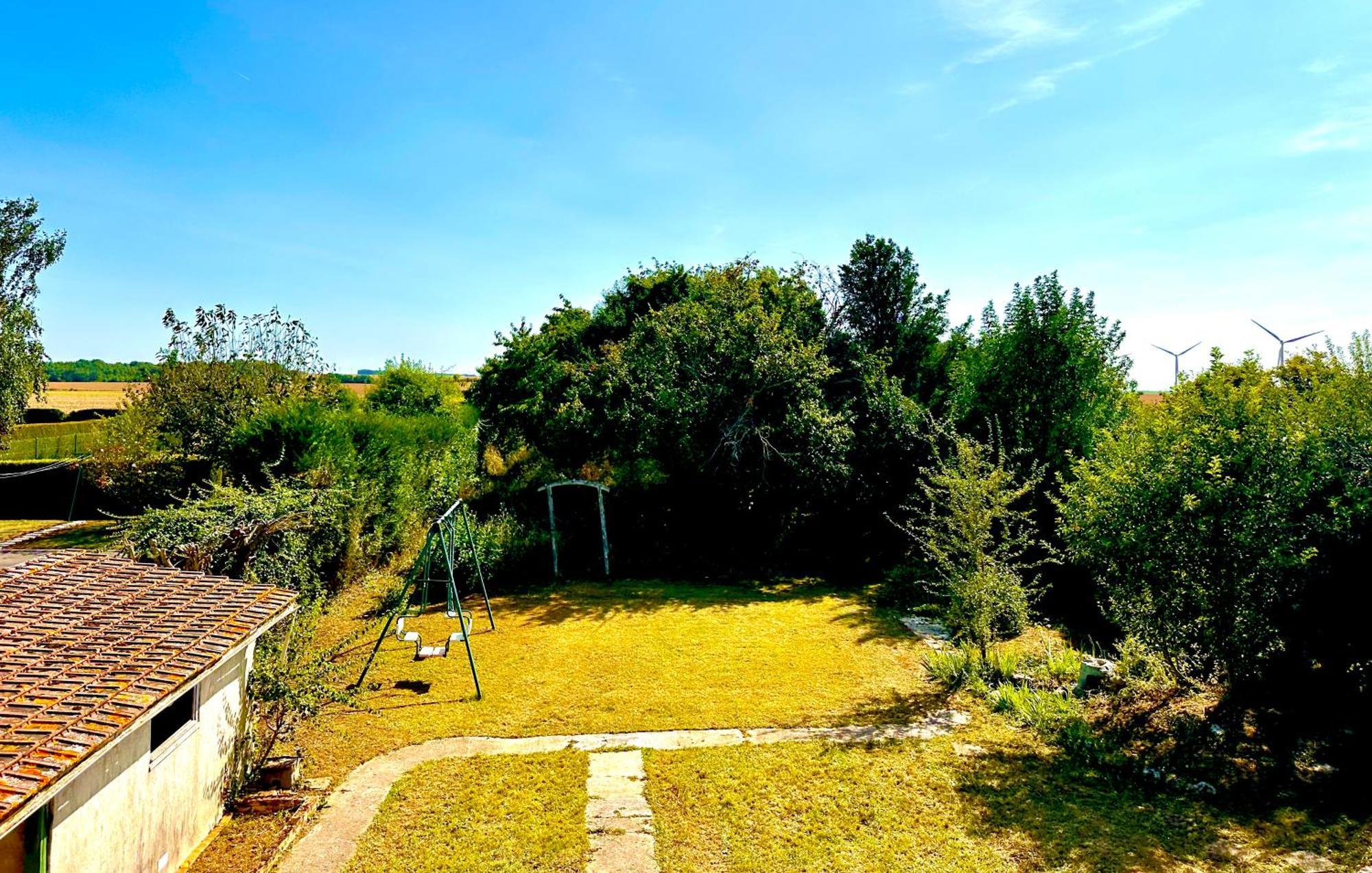 Vacation House In Quiet Village Congerville-Thionville Exteriör bild